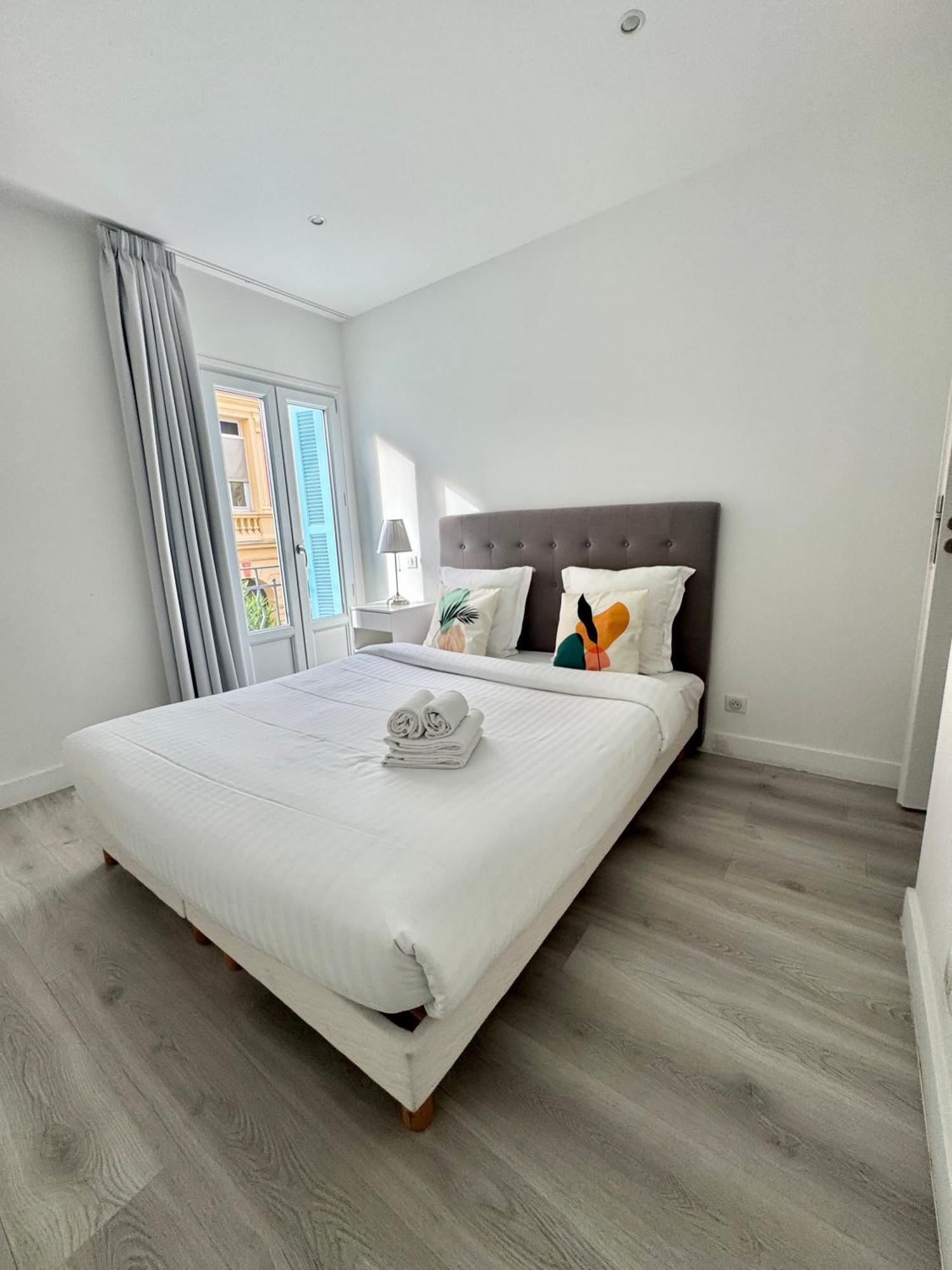 Republique Appartements Menton Eksteriør billede