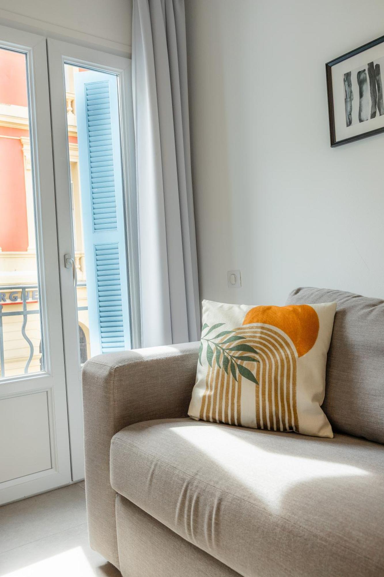 Republique Appartements Menton Eksteriør billede