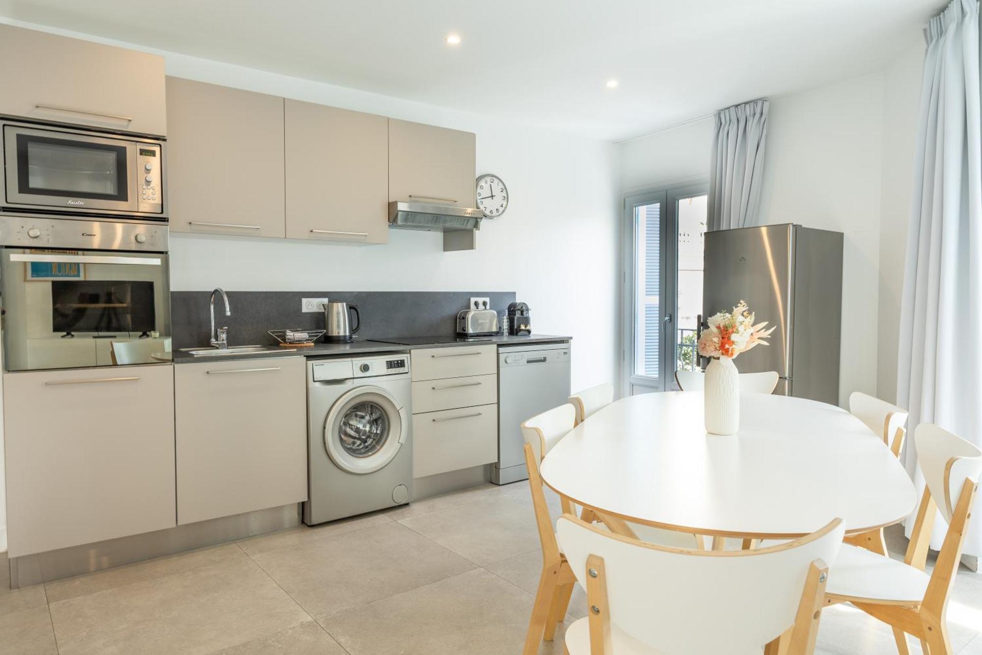 Republique Appartements Menton Eksteriør billede