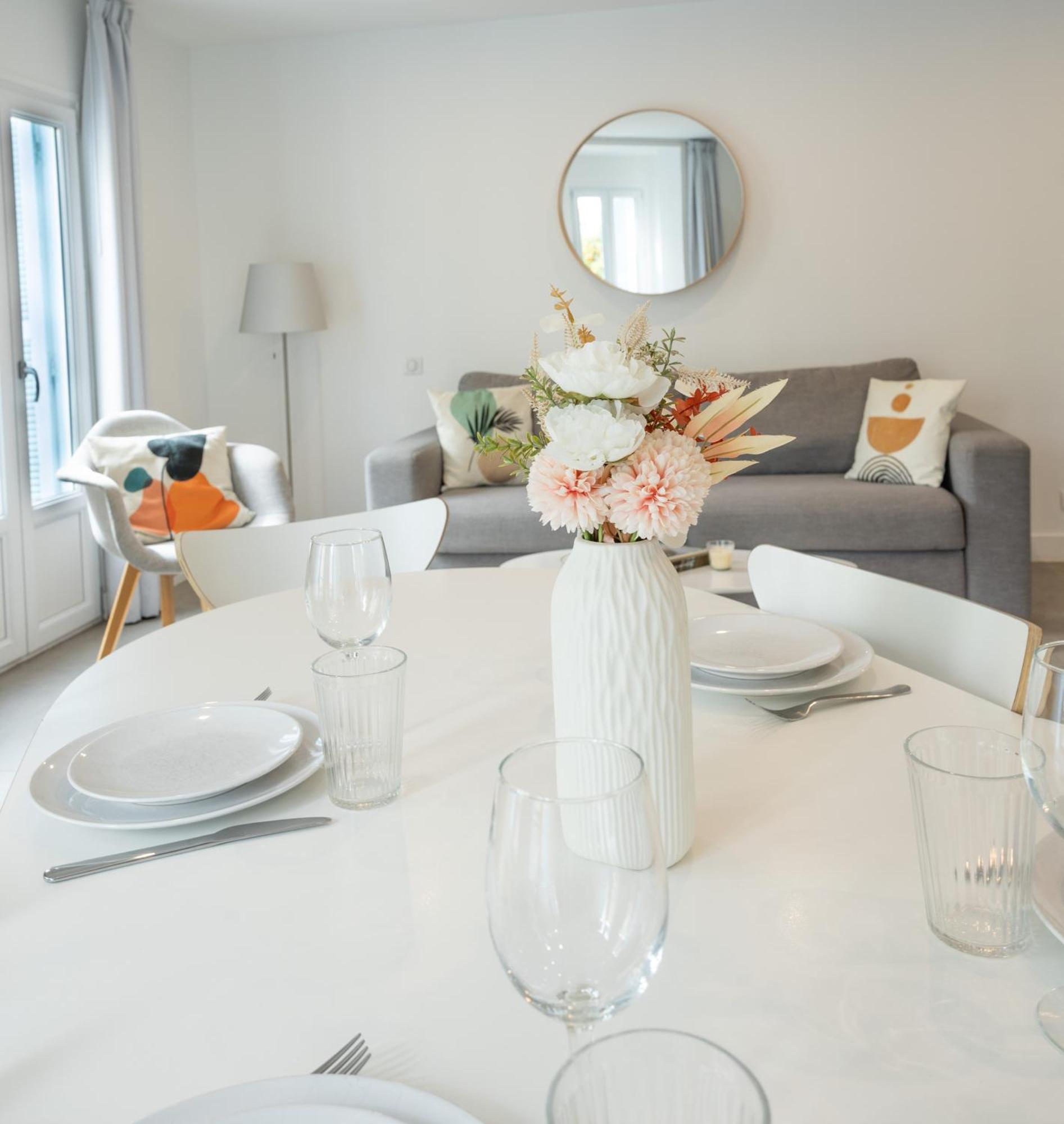 Republique Appartements Menton Eksteriør billede
